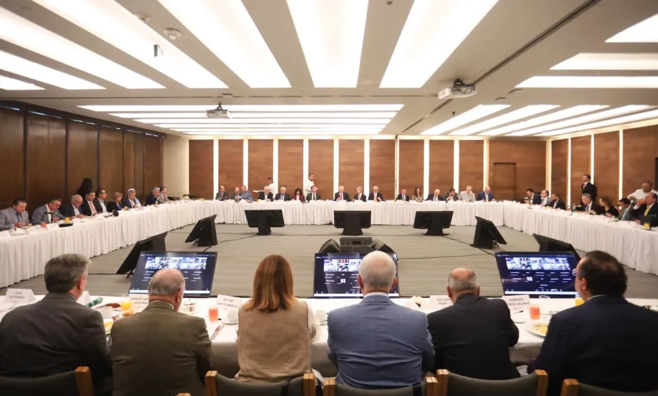 Conferencias con temas de infraestructura hídrica