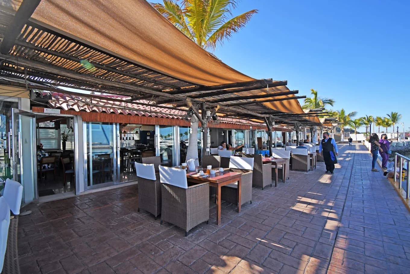 The Westmarine Waterfront Hotel